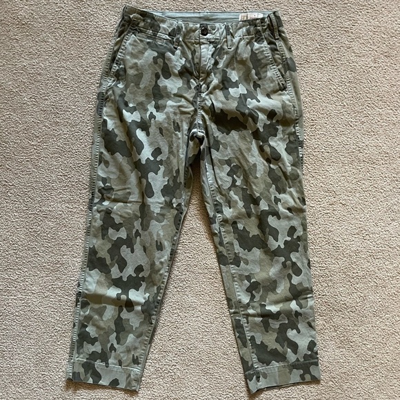 Gap Khakis Straight High Rise Camo Crop Pants - Picture 3 of 6